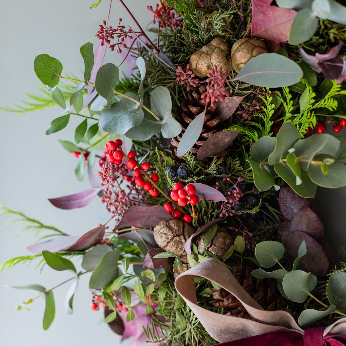 Maxi coroa natural de folhagem bordeaux