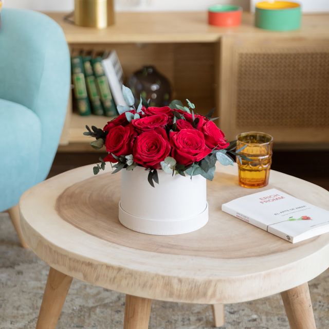 Comprar sombrerera con rosas rojas online