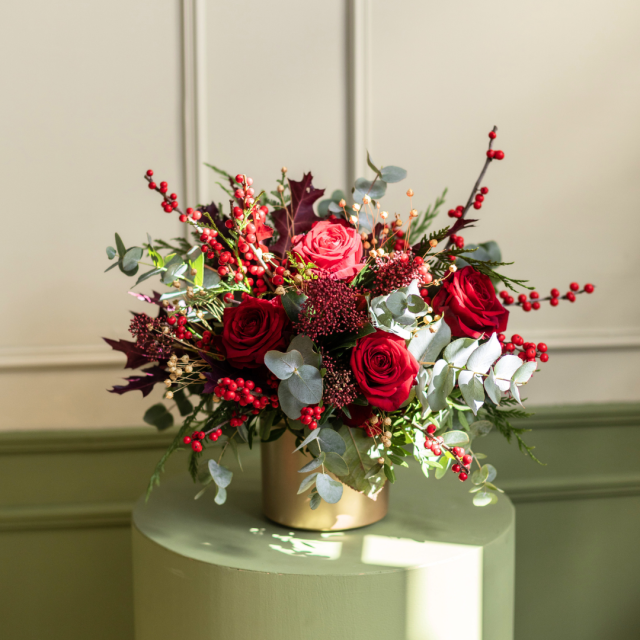 Pack de Natal: Arranjo de Rosas com Chocolate e Cartão