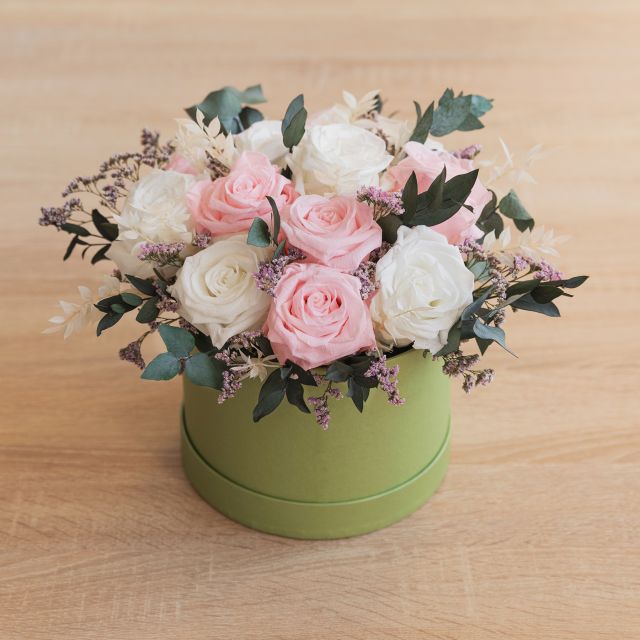 Comprar sombrerera con rosas San Valentín